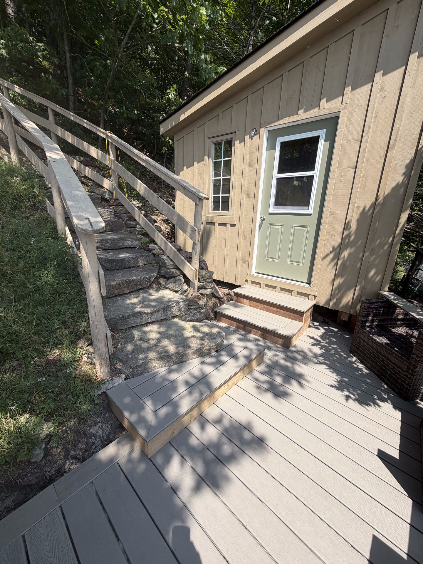 206 Miners Point Road cottage deck build - Capital Ridge Construction Ottawa